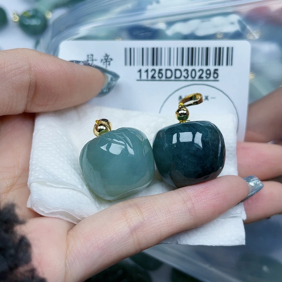 吊坠(不含链)未镶嵌翡翠微*