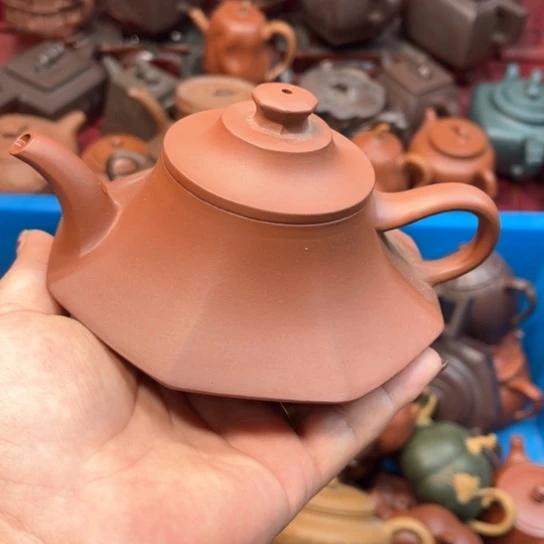 紫砂茶壶瑕疵……………………