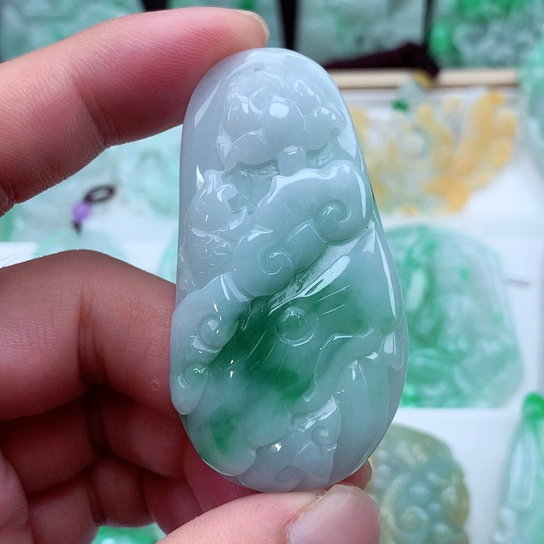 翡翠未镶嵌颈饰翡翠吊坠