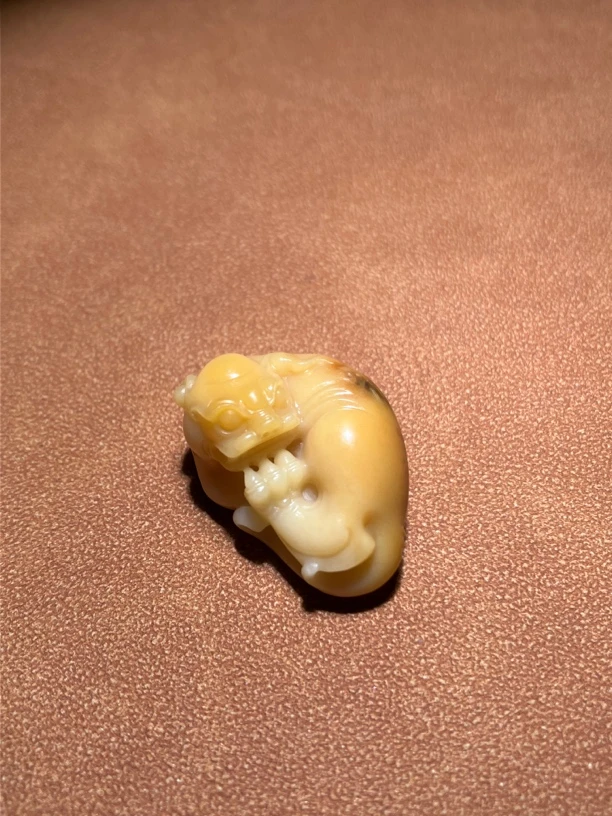 新疆和田玉貔貅挂件