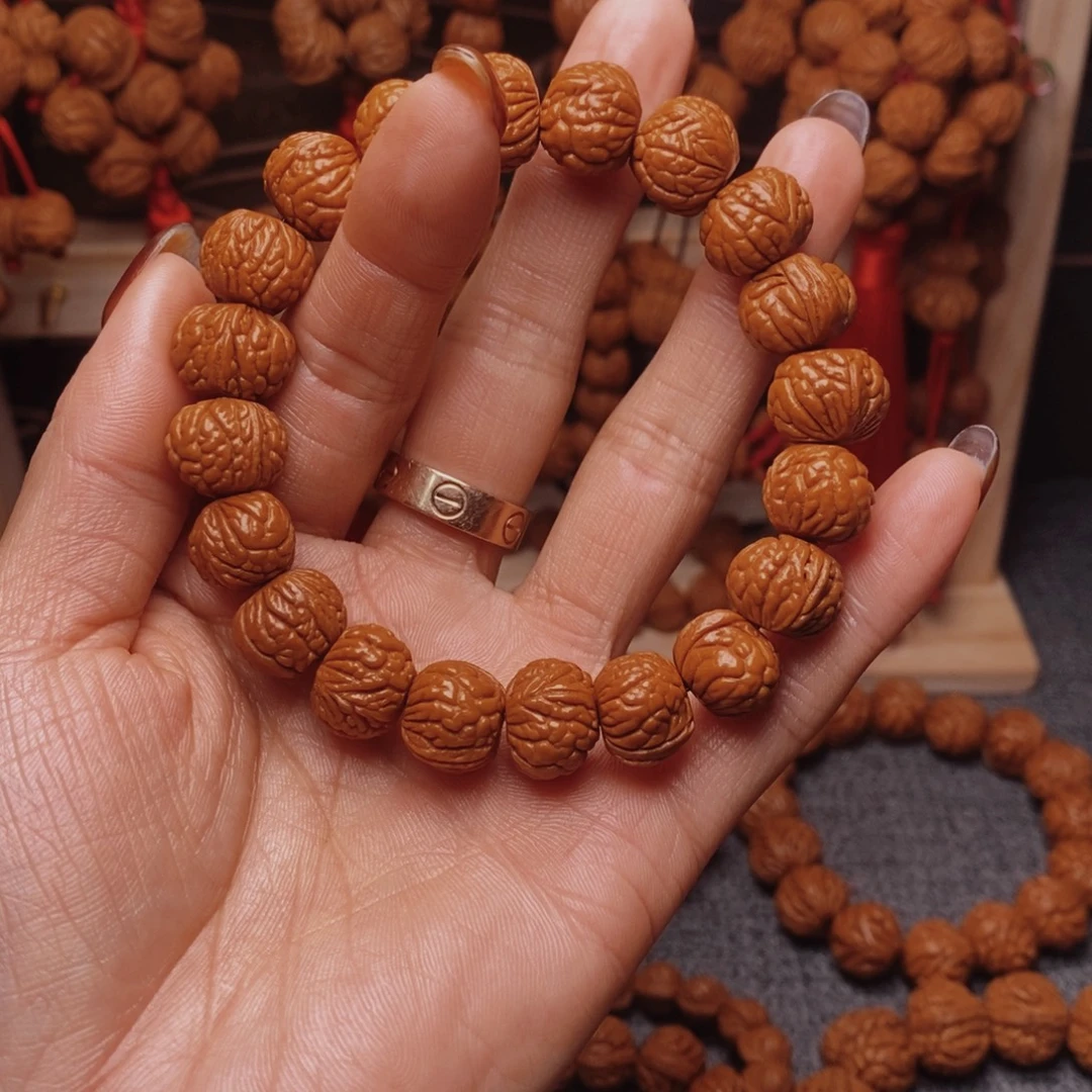 桃核吊坠龙纹桃枭