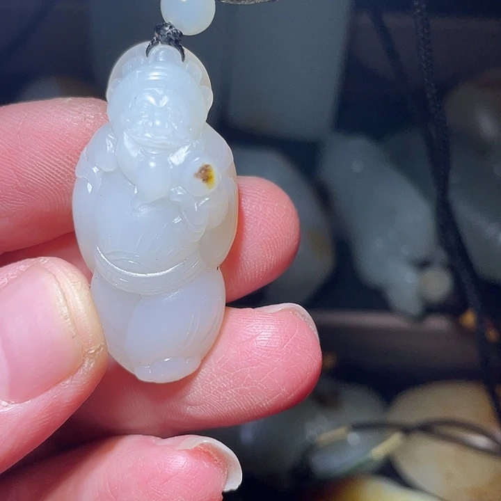 和田玉未镶嵌车挂