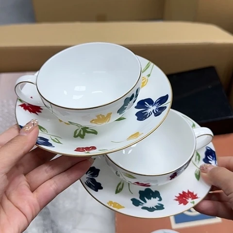 瓷器。瓷器。瓷器。