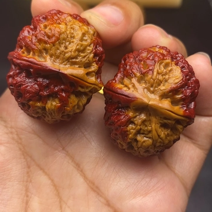 文玩核桃把件36尺铁绣球