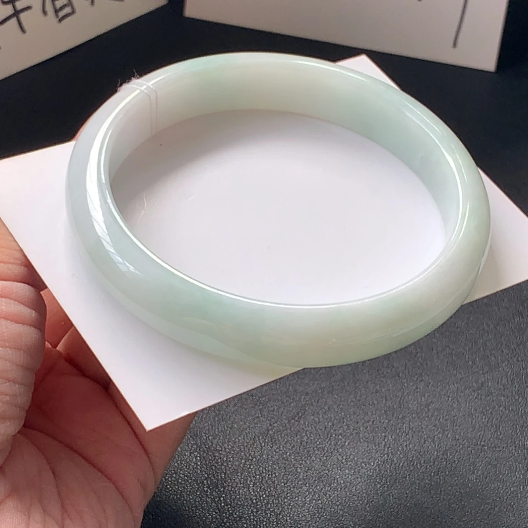 翡翠手镯未镶嵌38号65.3-12.1-7.8