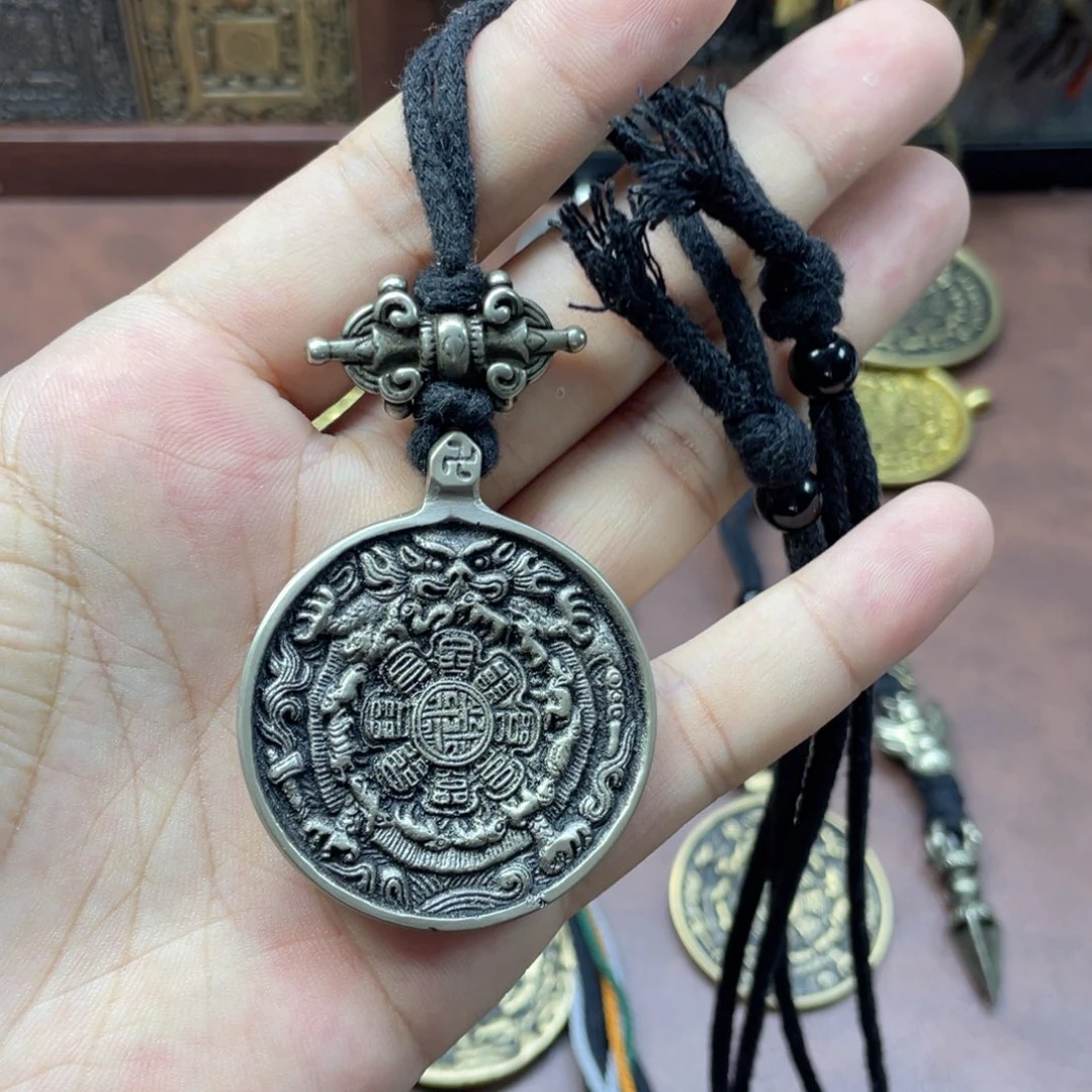 白利马麟甲熊九宫八卦牌脖挂