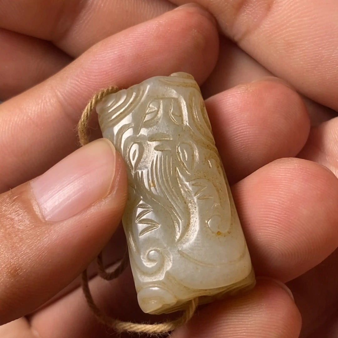 颈饰未镶嵌和田玉只****父