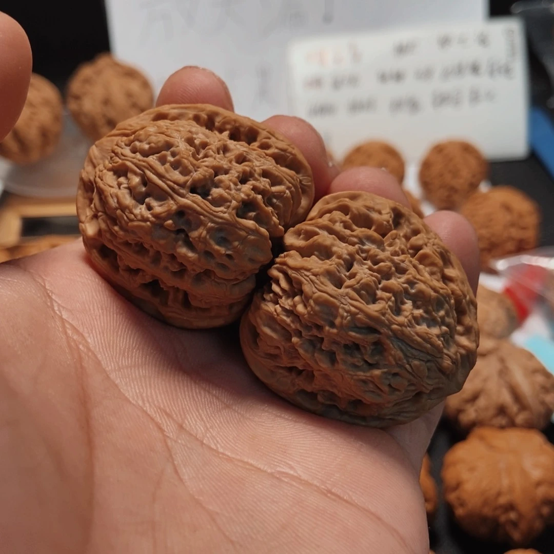 文玩核桃吊坠南疆