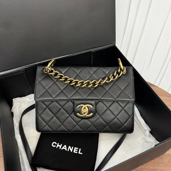 香奈儿/包包/95新/市场价99999/251021CZ0015