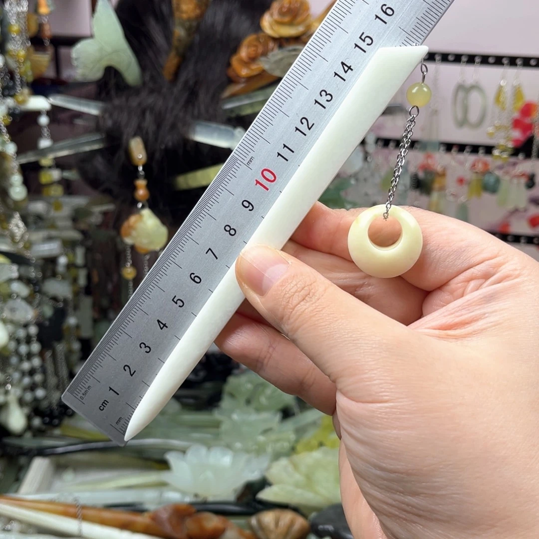 岫玉未镶嵌发饰长度16厘米左右