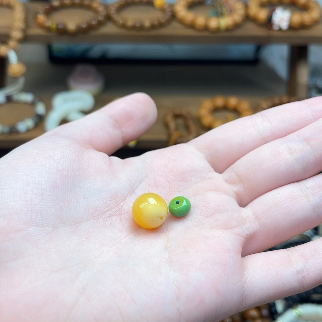 猴头核桃吊坠ᥫ****圆珠隔片