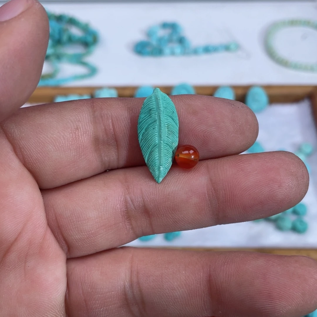 南红玛瑙未镶嵌颈饰068