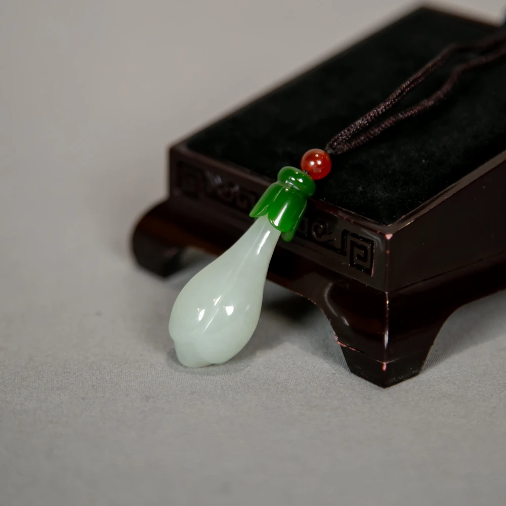 和田玉雕刻挂件ZY11635