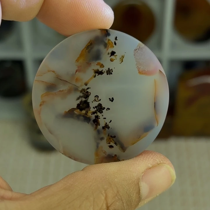 玛瑙/玉髓颈饰未镶嵌