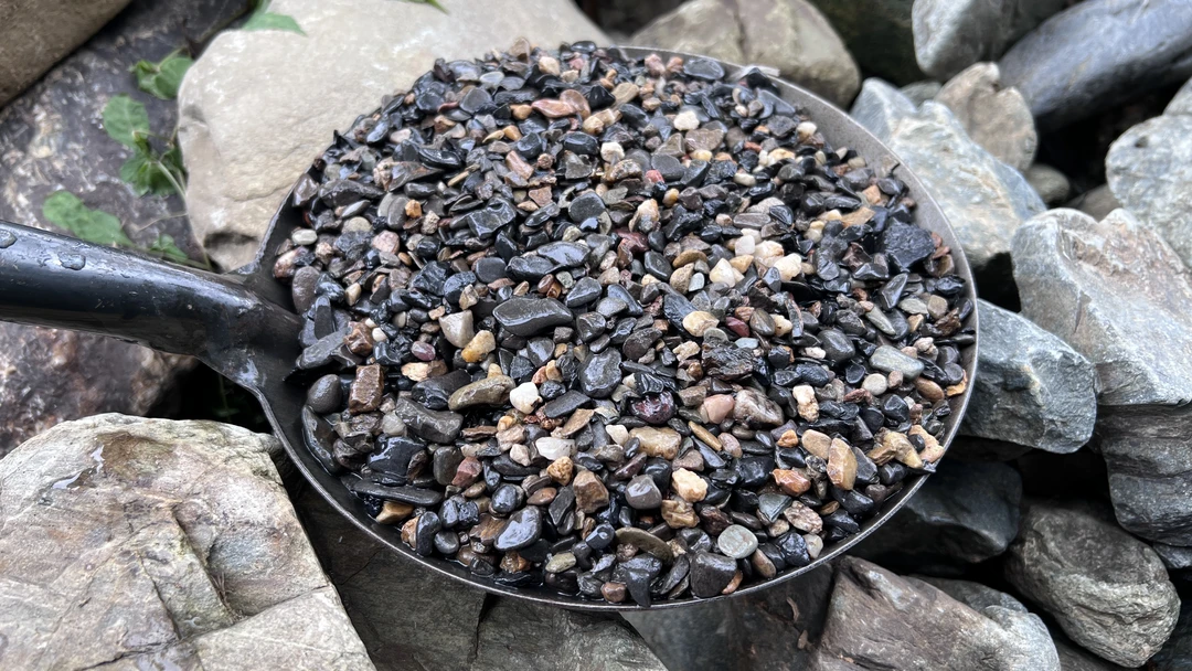 天然深色溪流沙吉罗专用无需配比观赏鱼缸底砂