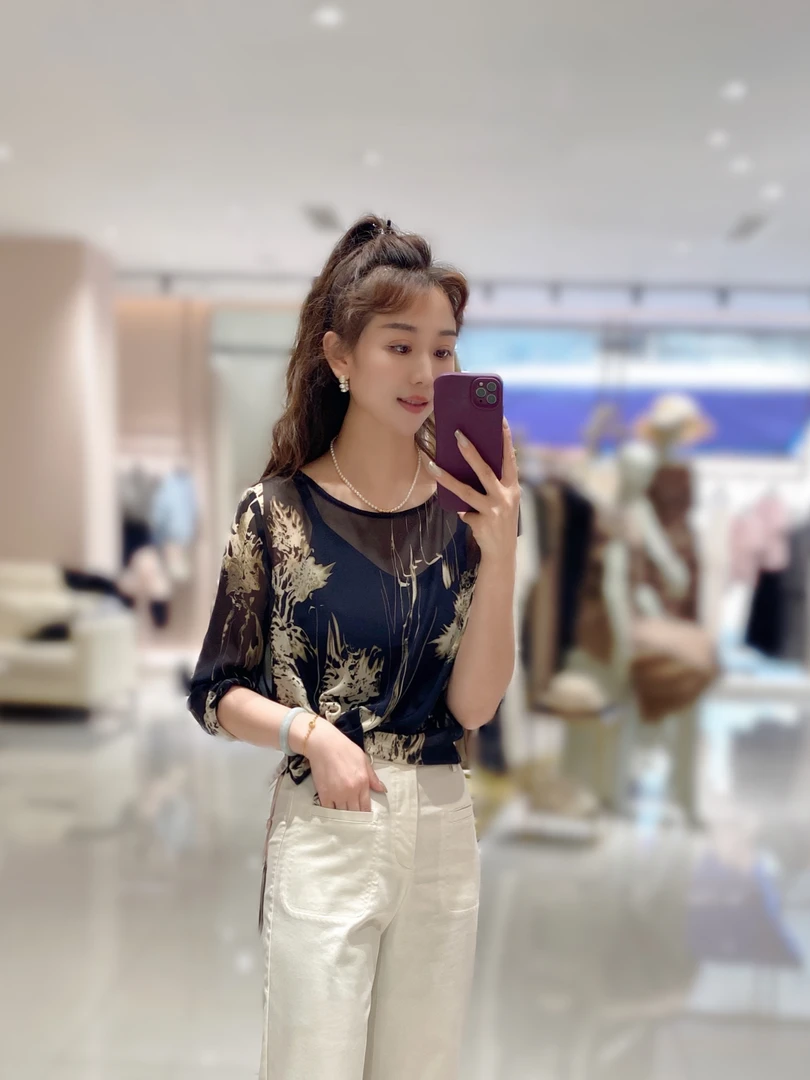 25211651【高斯雪岚】时尚印花防晒衬衫