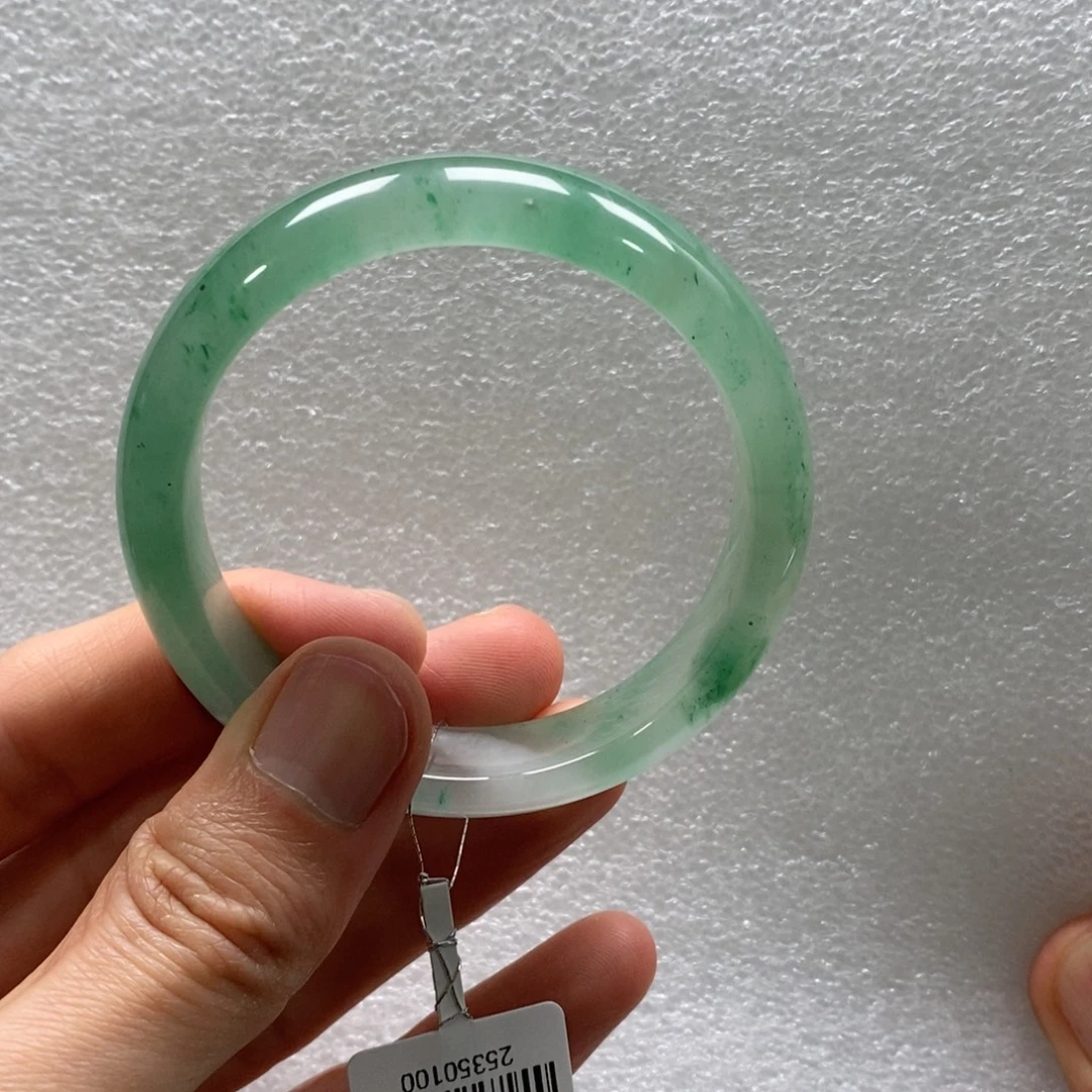 石英质玉未镶嵌手镯龙龙58+多人