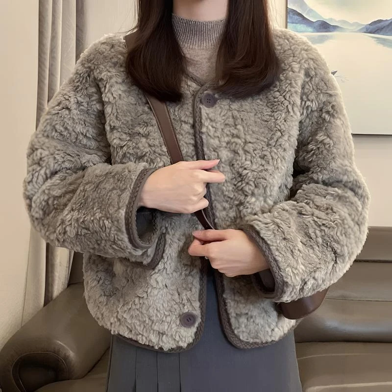 小香风加绒短款外套女冬季加厚高级感慵懒风独特漂亮羊羔绒上衣