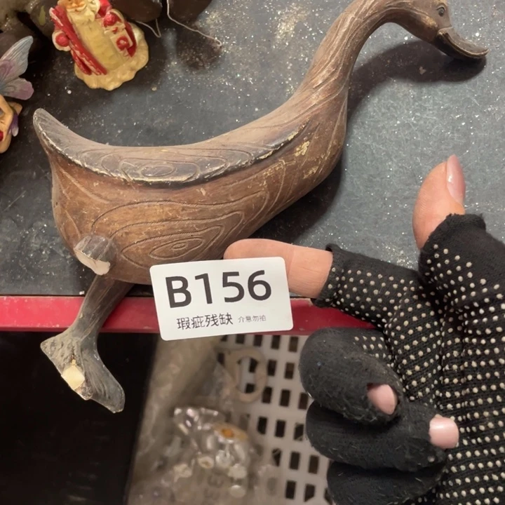 摆件花****猴孤品老货微瑕瓷