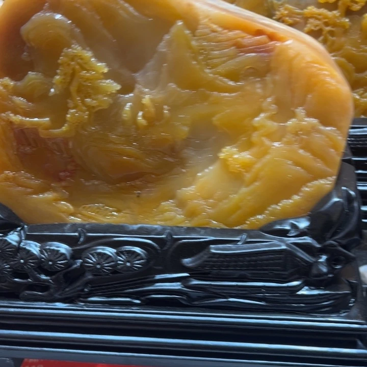 石英质玉（黄龙玉）未镶嵌黄龙玉