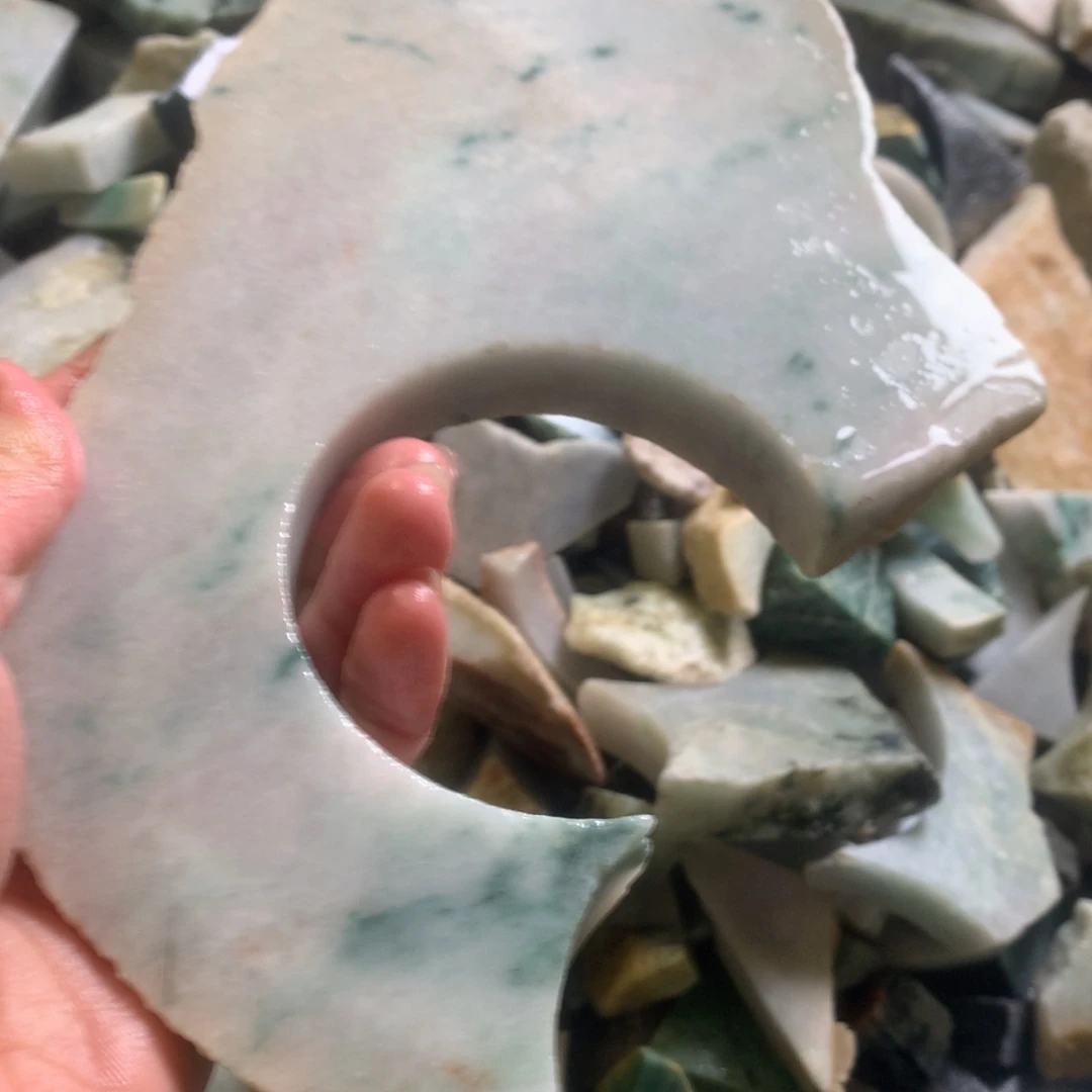 翡翠颈饰未镶嵌缅甸翡翠