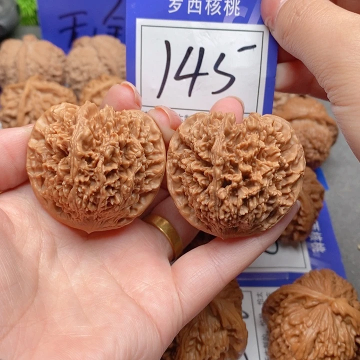 把件桃核43满天星145