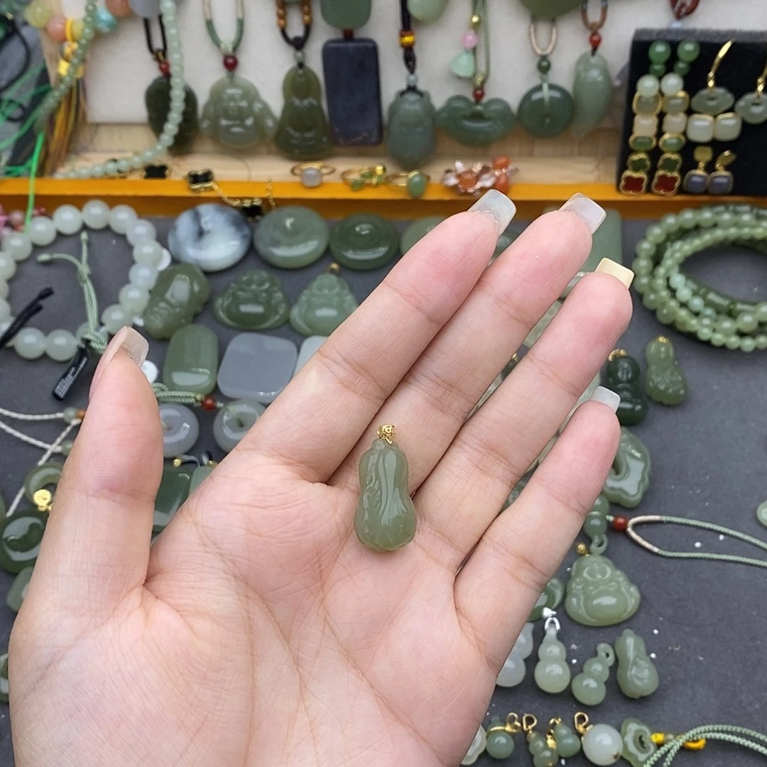 和田玉18K金镶嵌吊坠(不含链)