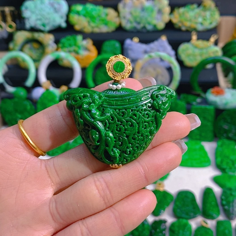 【闪购商品】翡翠颈饰未镶嵌聚宝盆