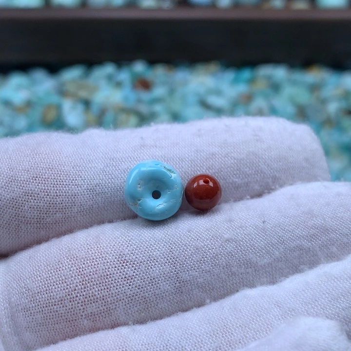 南红玛瑙未镶嵌珠宝奇石