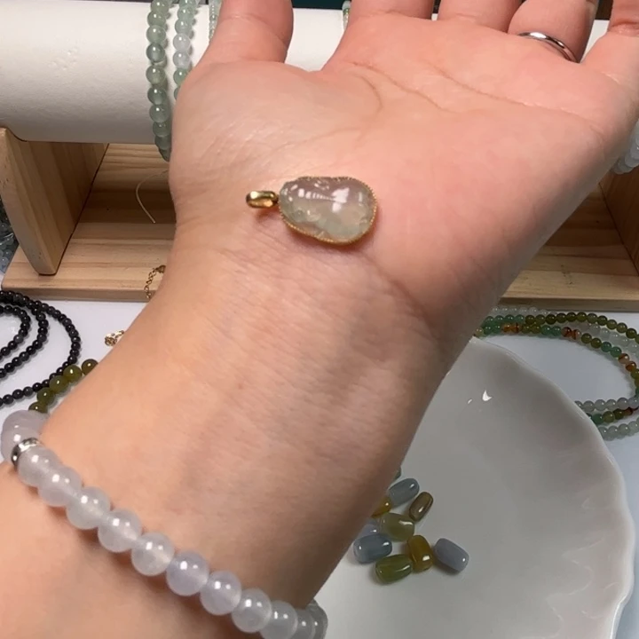 夕***畅翡翠未镶嵌手链翡翠