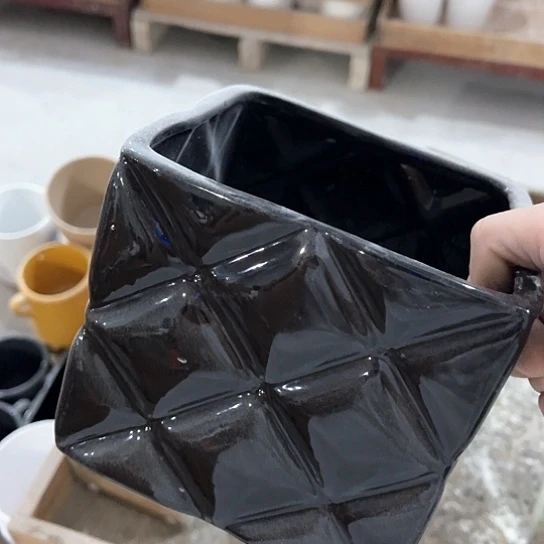 多肉绿植陶瓷花盆9.9包邮，有孔