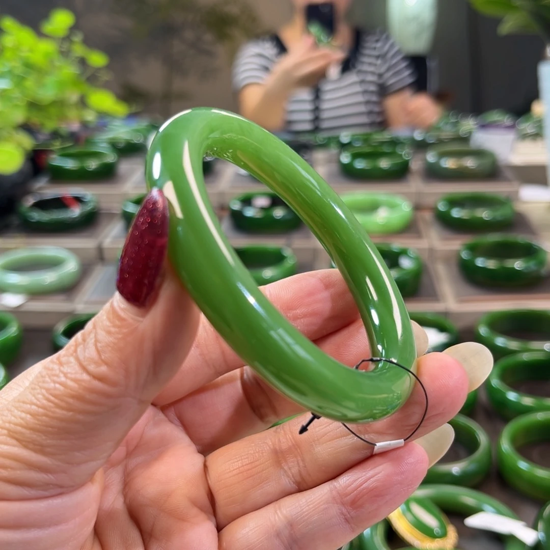 未镶嵌手镯和田玉（碧玉）喵****～