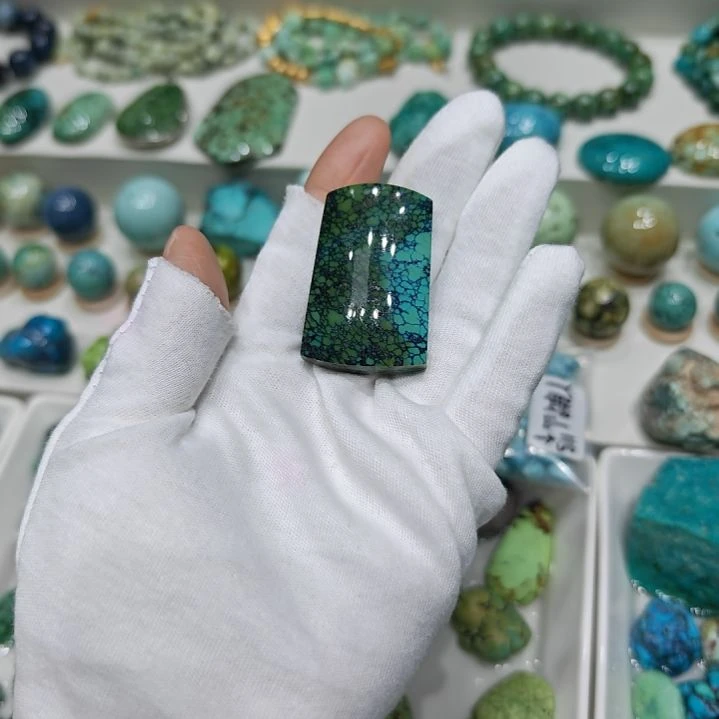 绿松石未镶嵌原矿绿松石