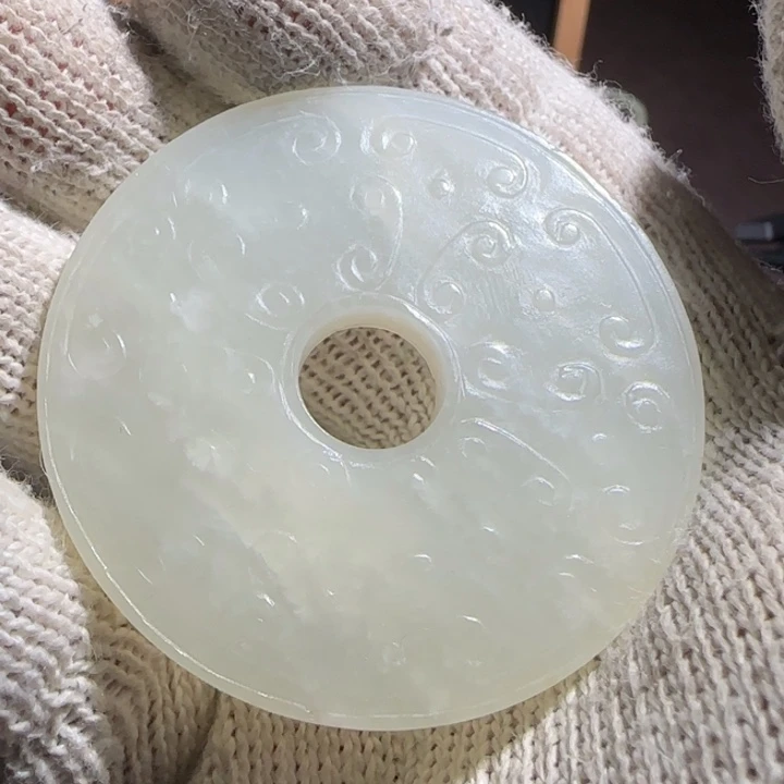 2***7和田玉未镶嵌挂件