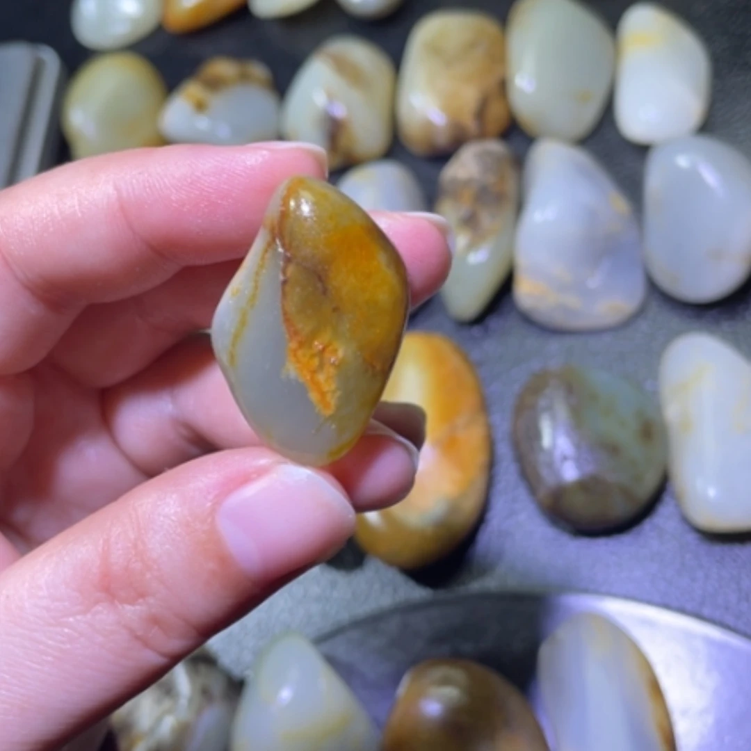 【闪购商品】颈饰未镶嵌和田玉