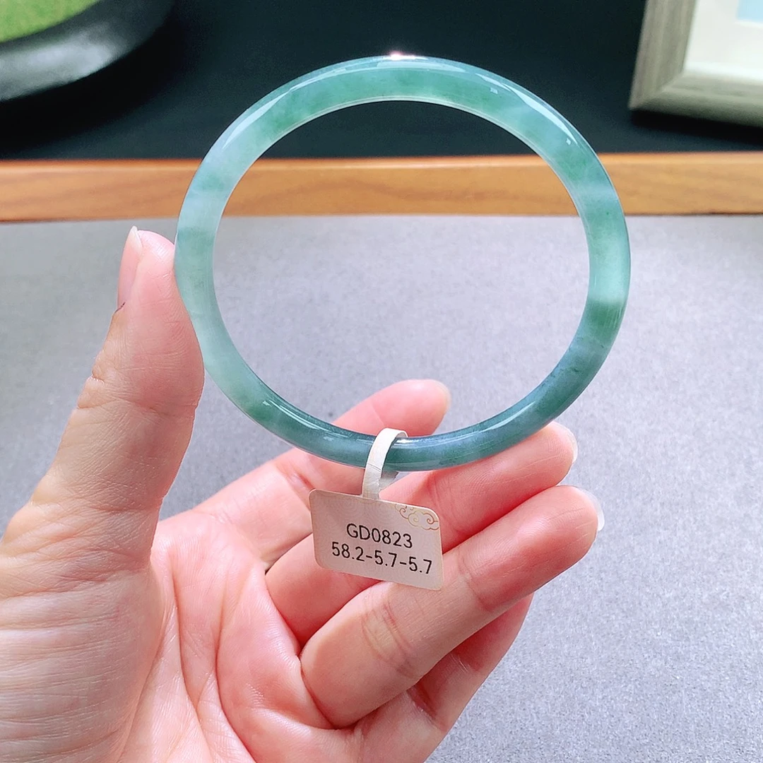 翡翠未镶嵌手镯天然翡翠手镯a货