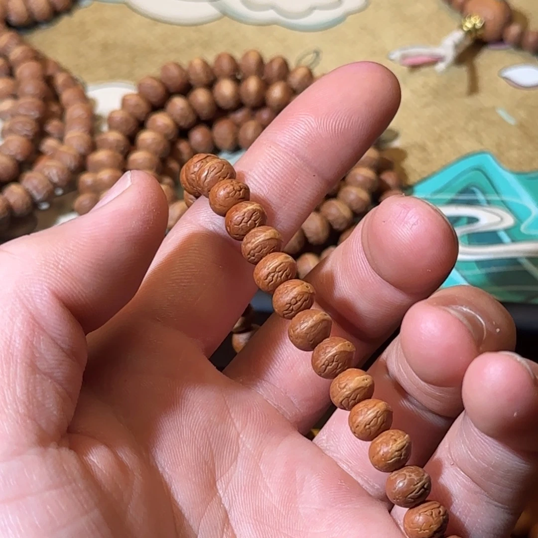 哈***凤眼菩提吊坠酸枣核