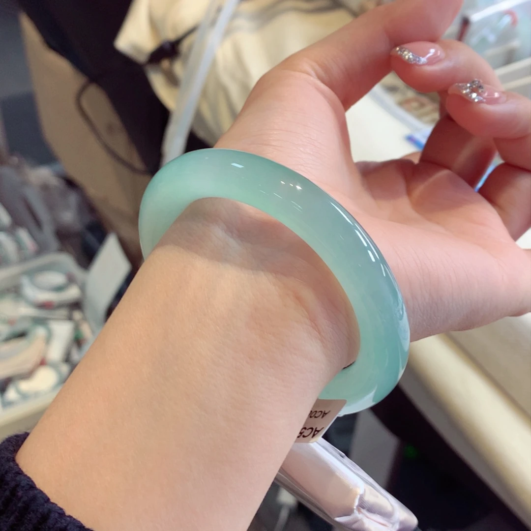 翡翠手镯未镶嵌33号圆条77