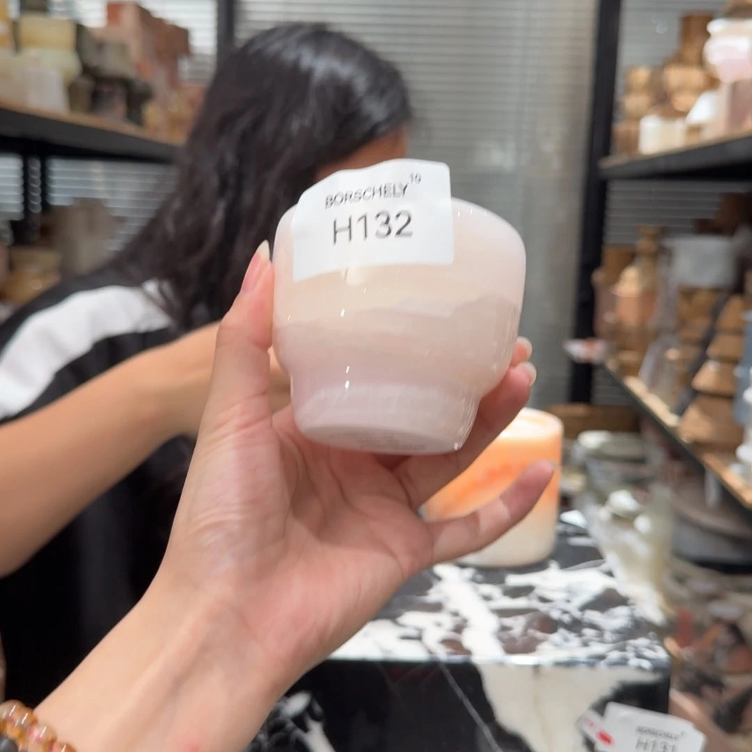 H132。  人间。         香薰