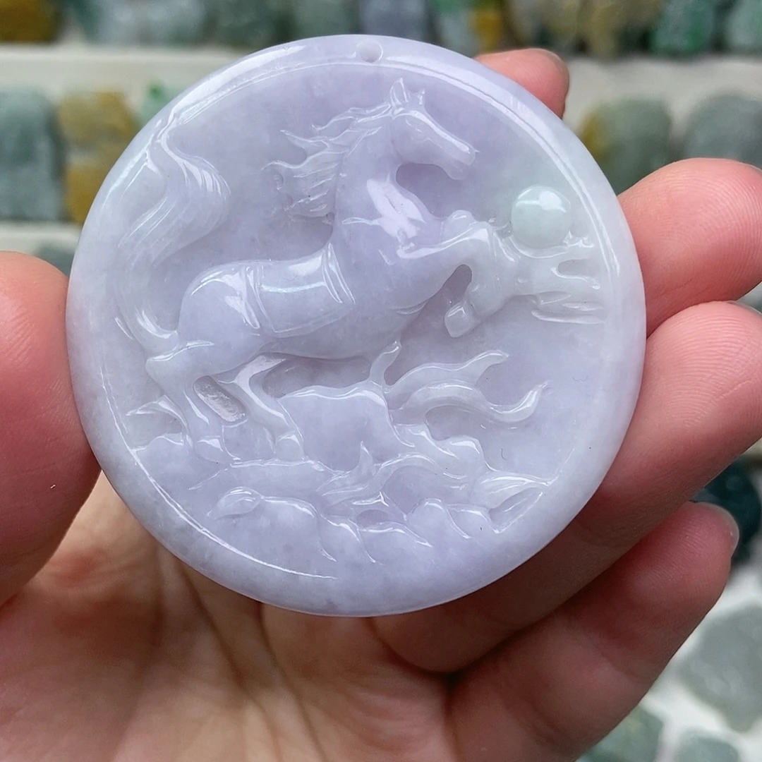 翡翠未镶嵌吊坠(赠链)