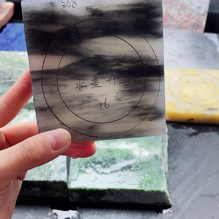 石英质玉未镶嵌手镯定制