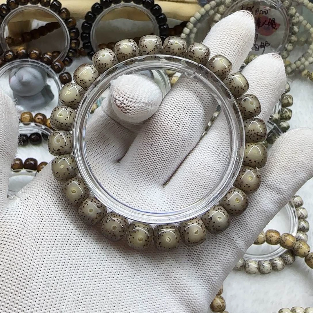 N***.手串星月菩提黑冰糖双留白
