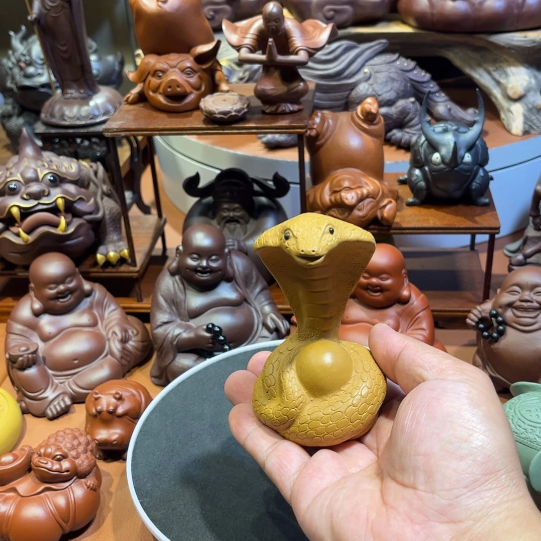 紫砂茶宠紫砂茶宠摆件。