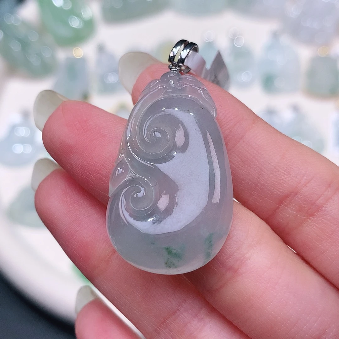 颈饰18K金镶嵌翡翠33.5-20.4-6.4