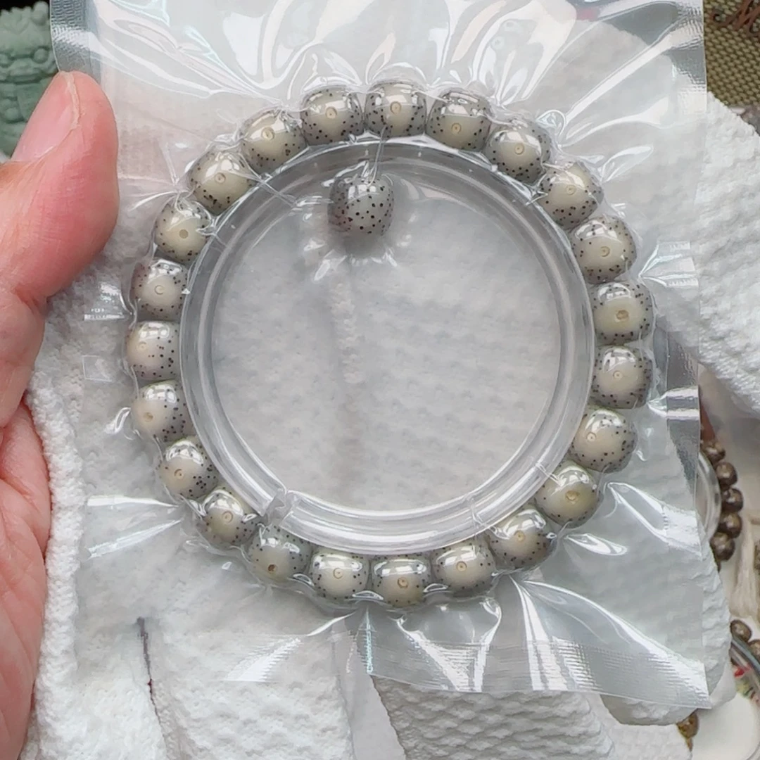 手串星月菩提骨瓷白大眼睛针尖星10*9