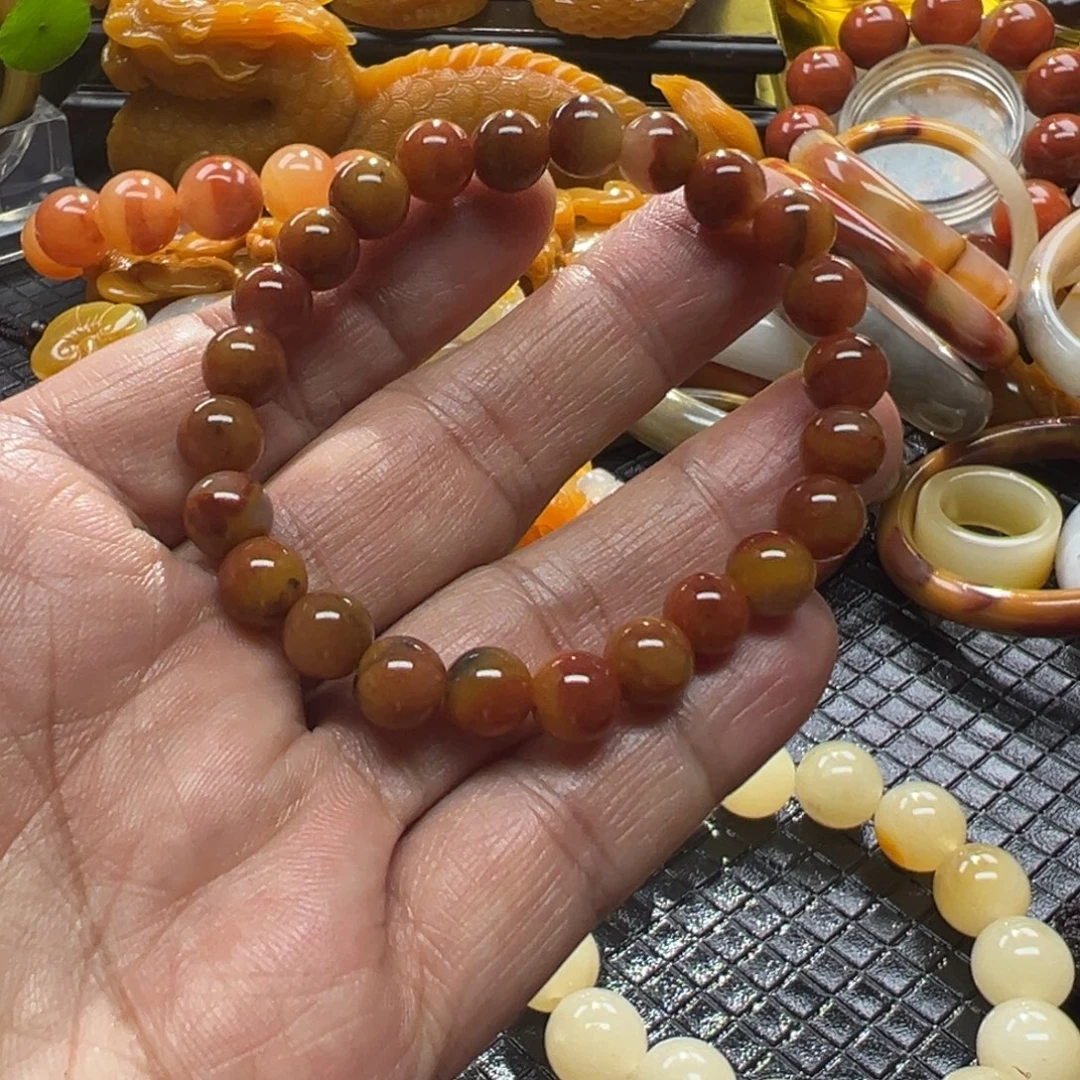 石英质玉未镶嵌颈饰