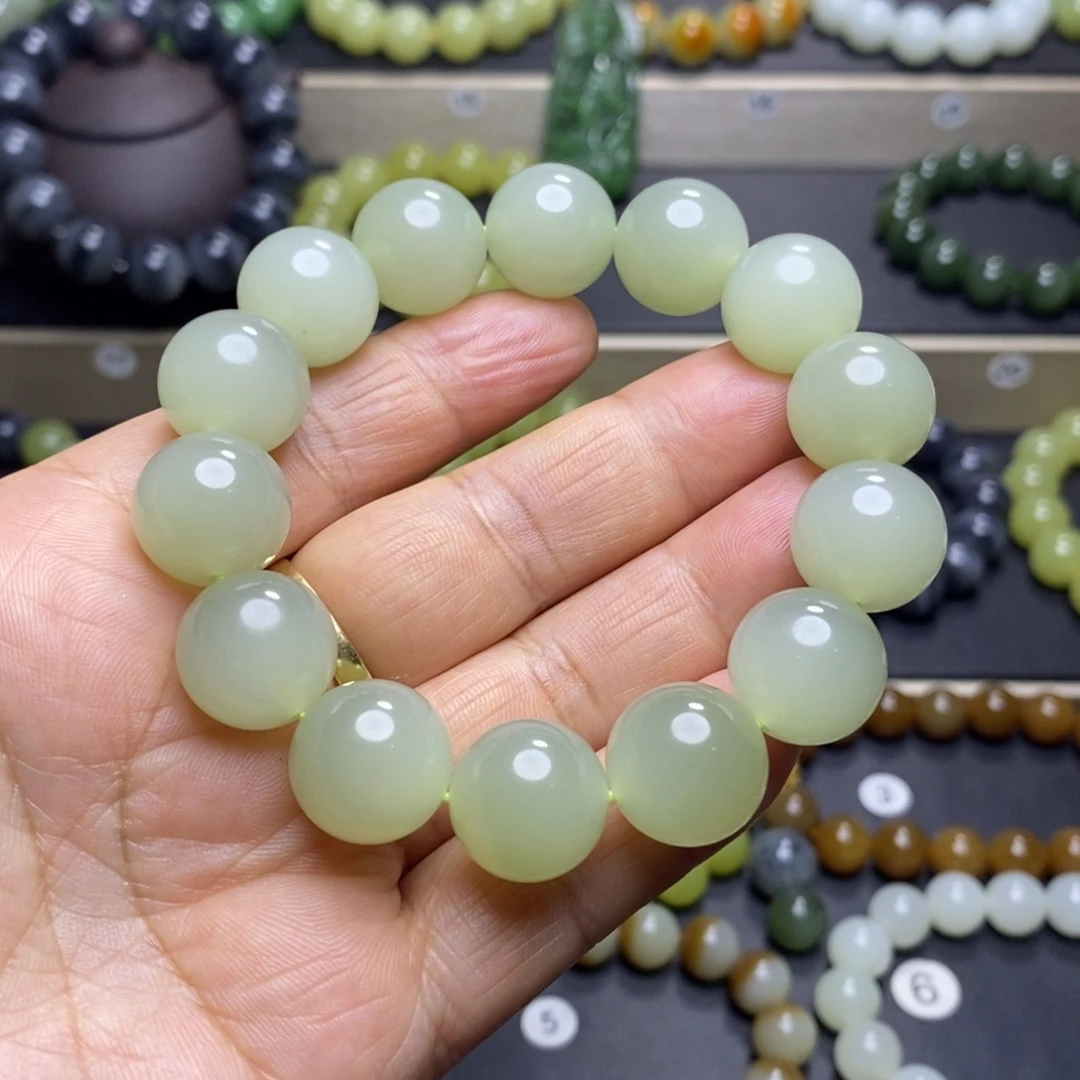 和田玉未镶嵌手串