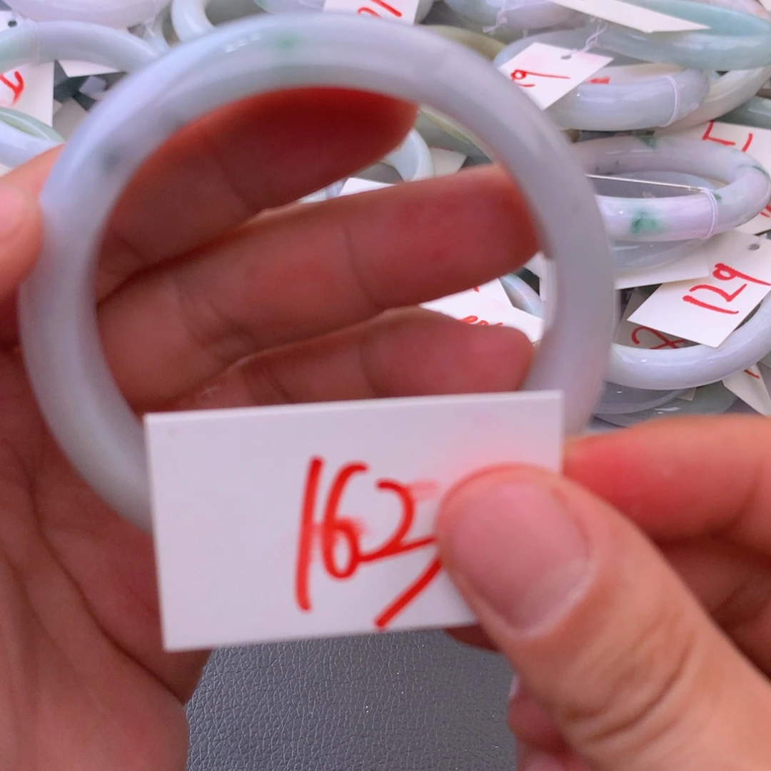 翡翠手镯未镶嵌45588888888888