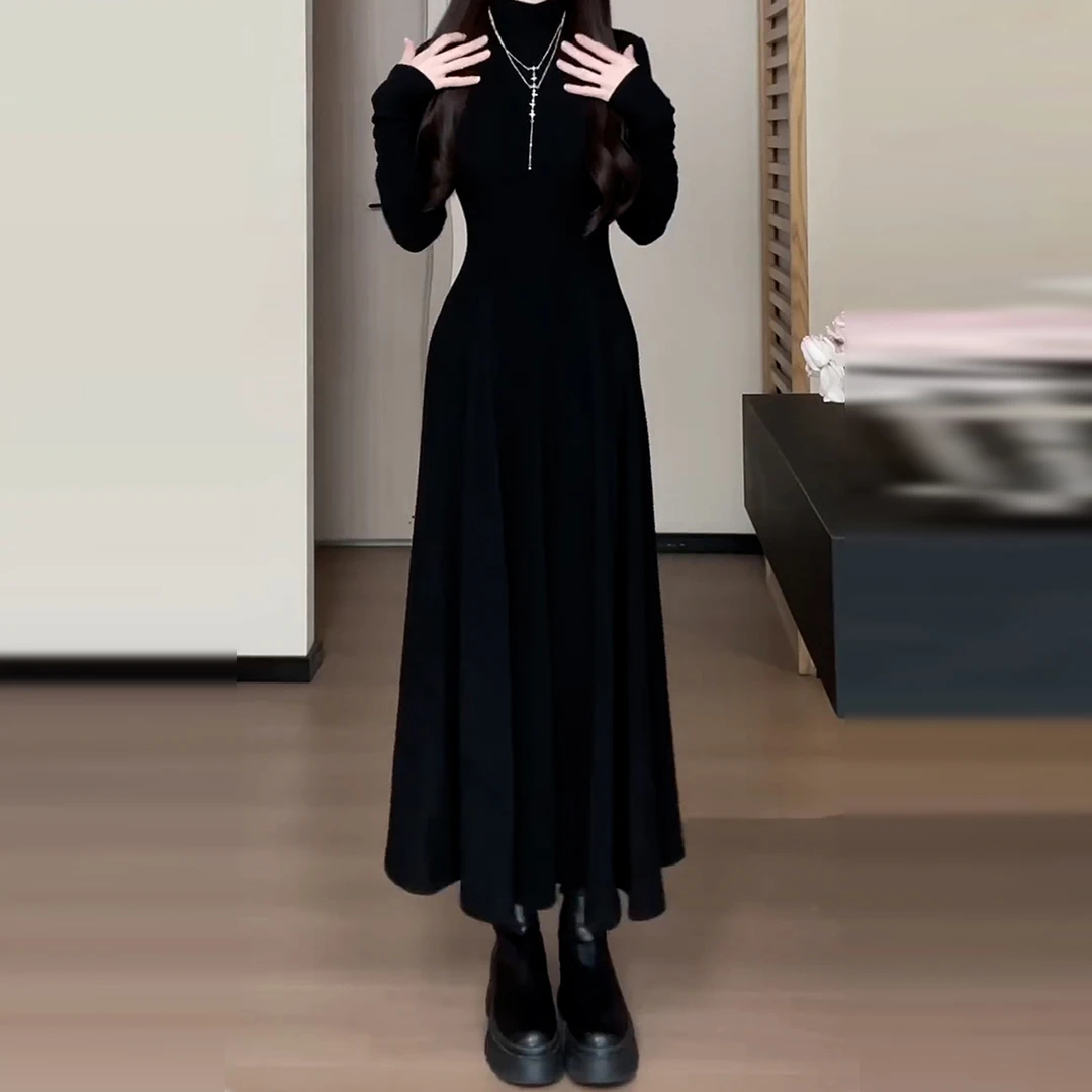 赫本风黑色长袖针织连衣裙子女2025秋冬季新款高级感内搭打底长裙