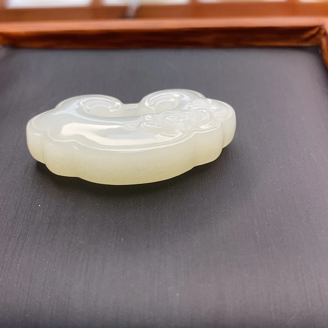 ****3和田玉（白玉）未镶嵌颈饰